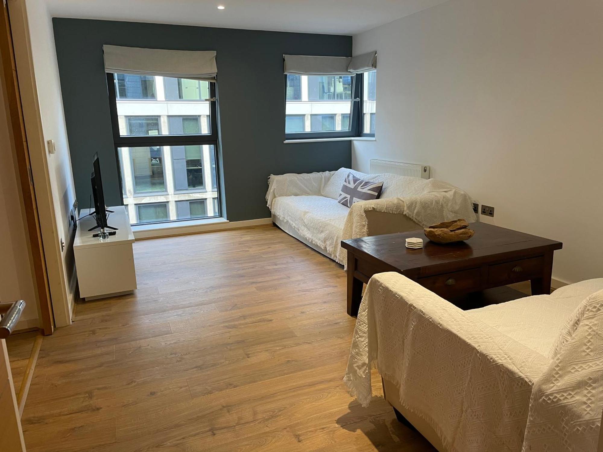 2 Bed, 2 Bath Apartment In Guildford Town Centre Экстерьер фото